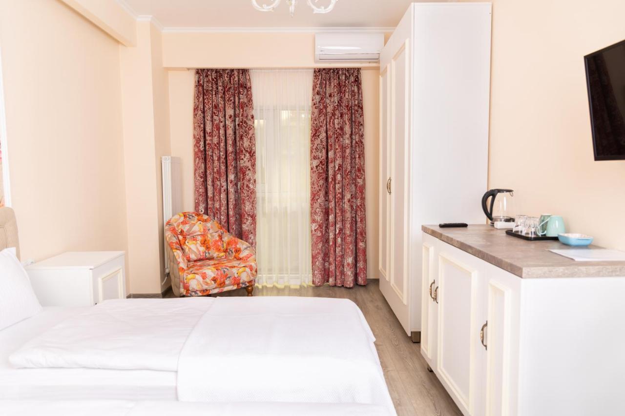 Rose Hotel Vake Tbilisi Exterior foto